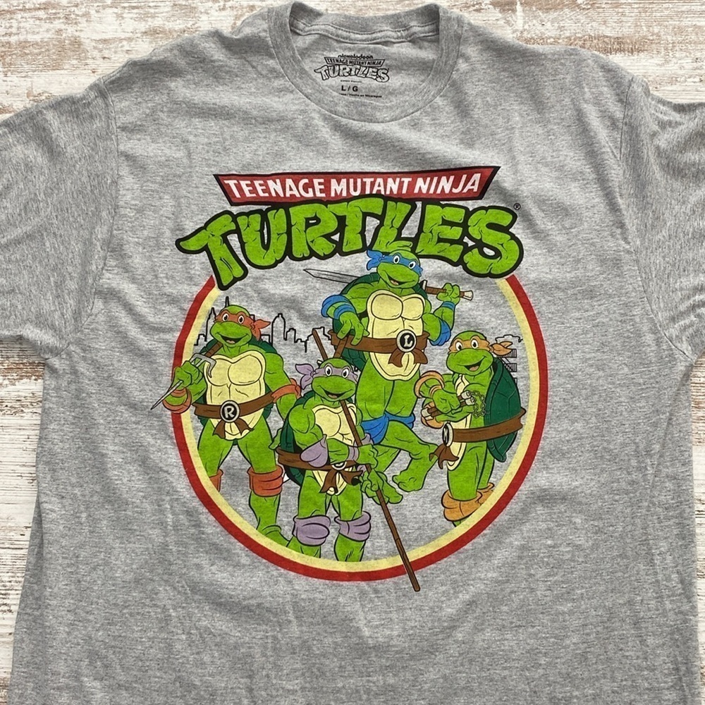 Nickelodeon Teenage Mutant Ninja Turtles Gray Graphic Tee Shirt Small S